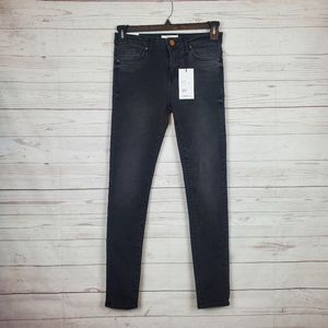 F21 black mid rise skinny jeans